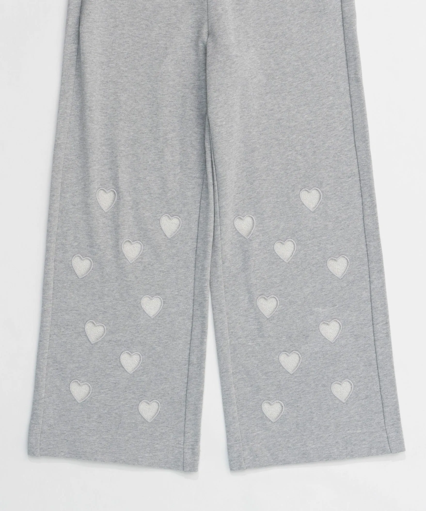 【24WINTER PRE-ORDER】Many Heart Cutouts Sweatpants