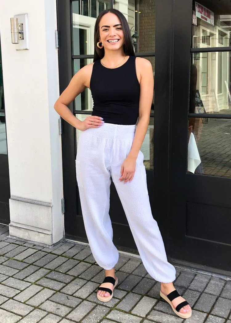 Bobi Cotton Beach Jogger - White