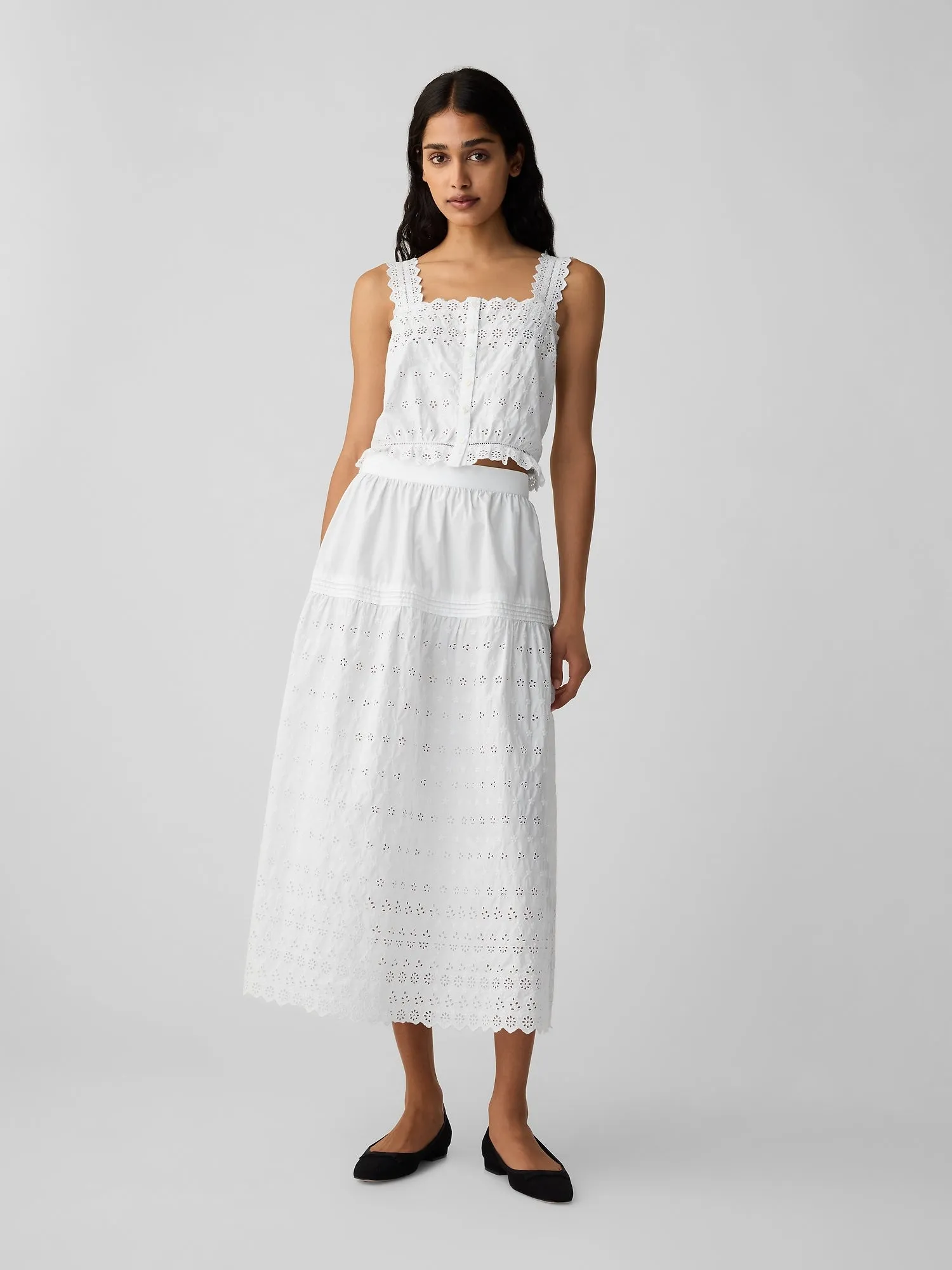 Gap x DÔEN Cropped Eyelet Tank Top