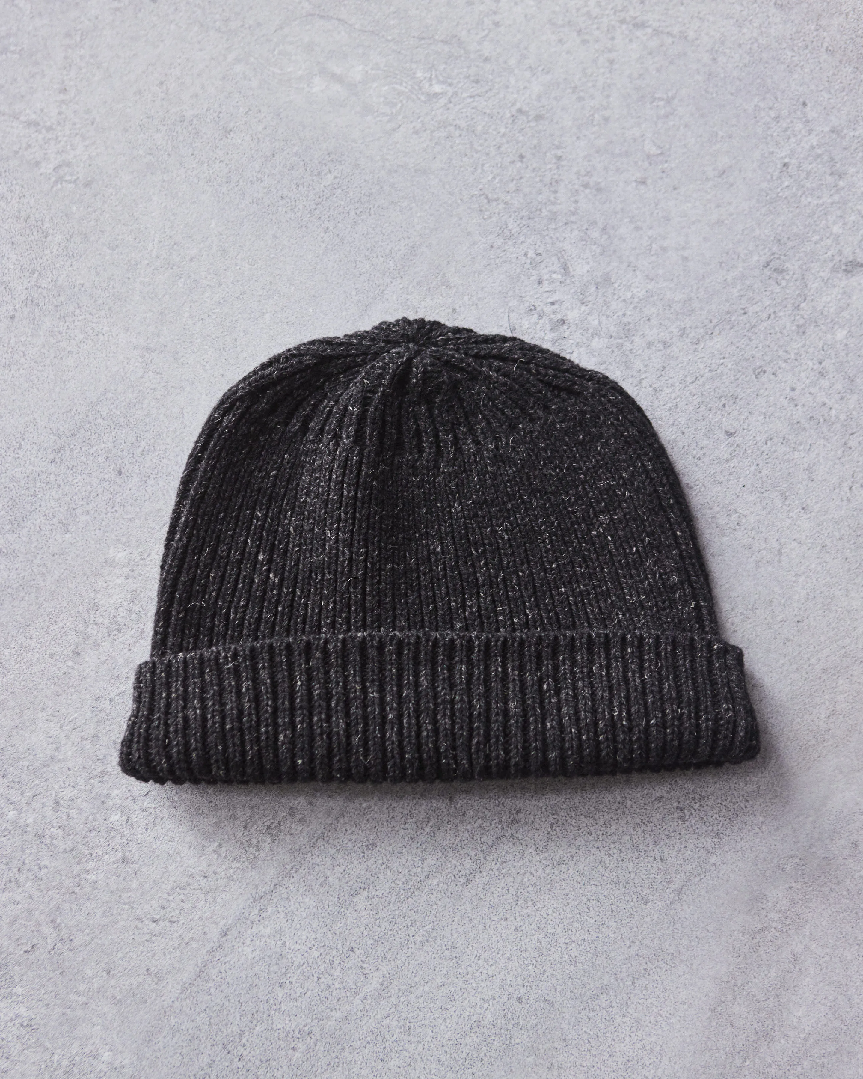 Jan-Jan Van Essche Beanie #5, Black Mele
