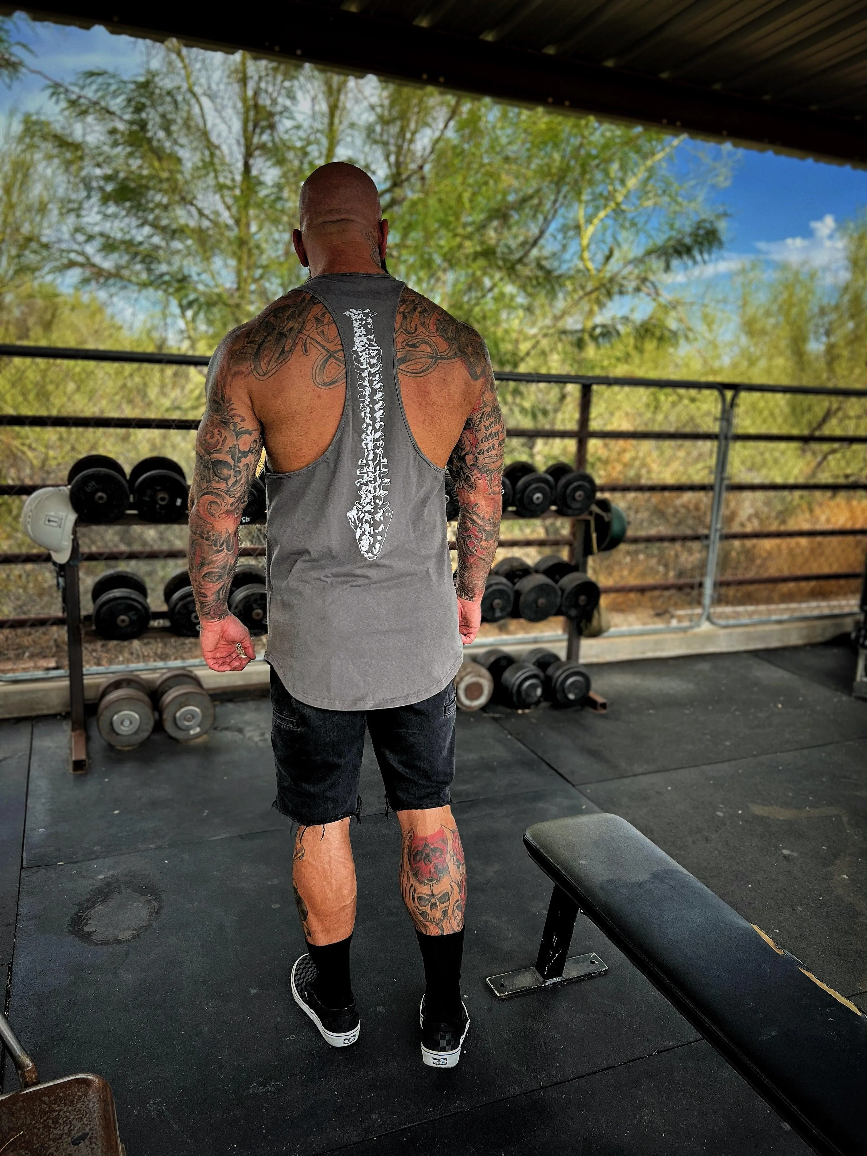 LOOK BACK PREMIUM GREY STRINGER TANK TOP