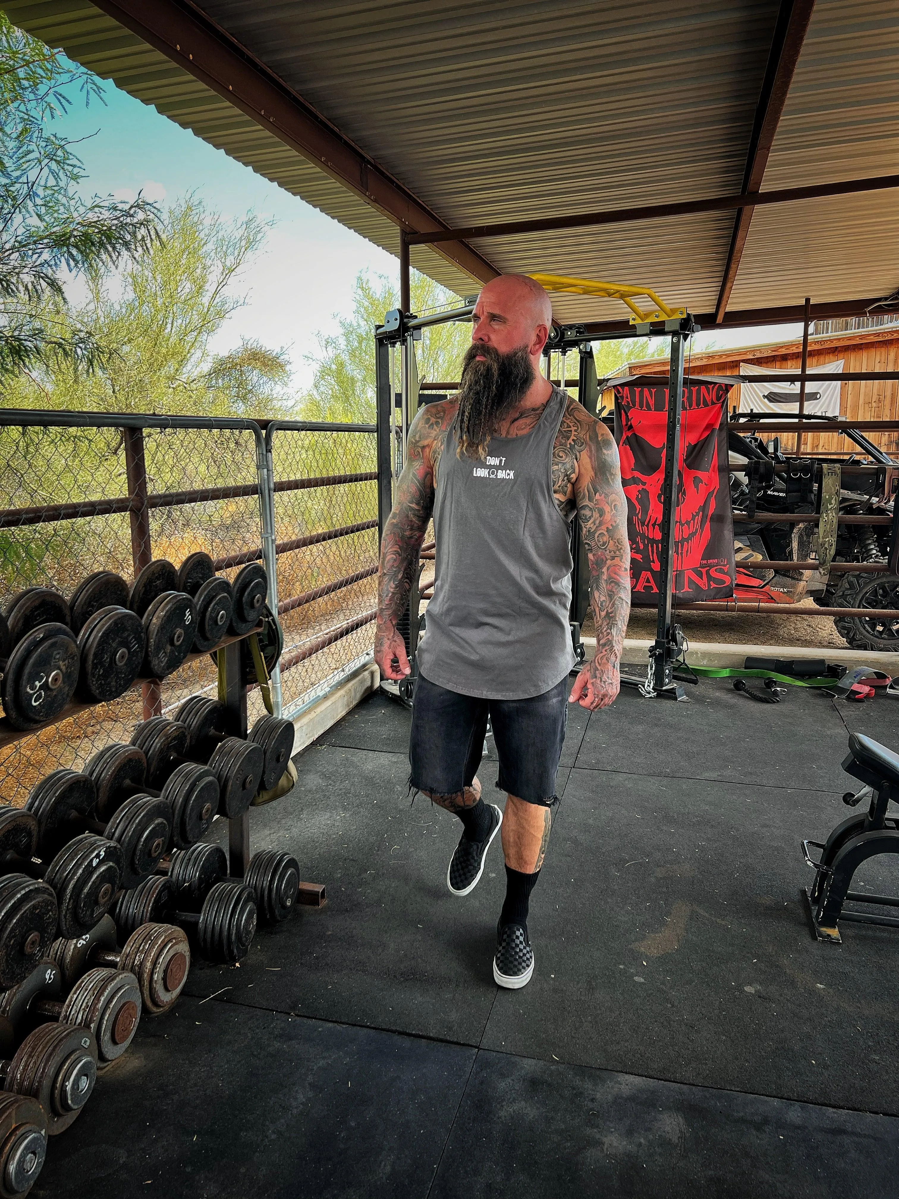 LOOK BACK PREMIUM GREY STRINGER TANK TOP