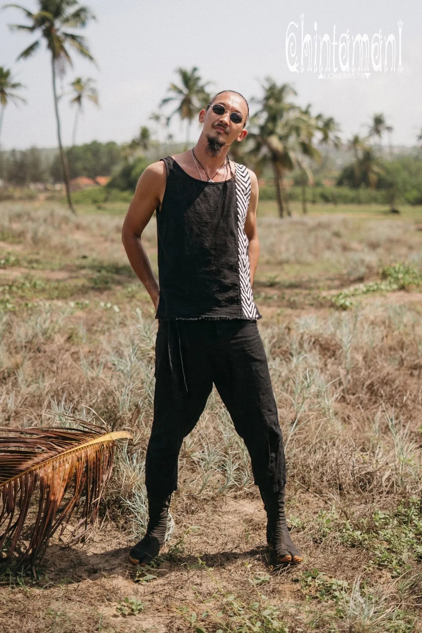 Organic Mens Vest Top with Corners Print / Black